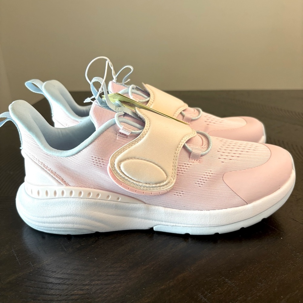 All in Motion Big Girls Sneakers Size 6 Pink and Light Blue Tennis Shoes NWT